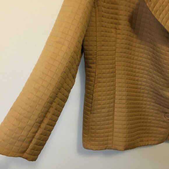 Vintage Honey Dijon Quilted Coat Made in Canada - Picture 5 of 16